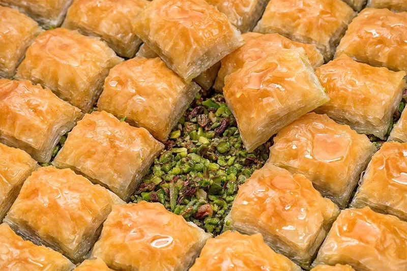 CLASSIC WITH PISTACHIO