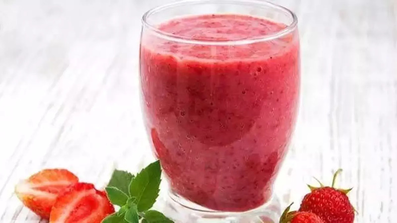 Strawberry smoothie